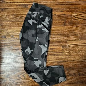 Athleta Camo Leggings Size S